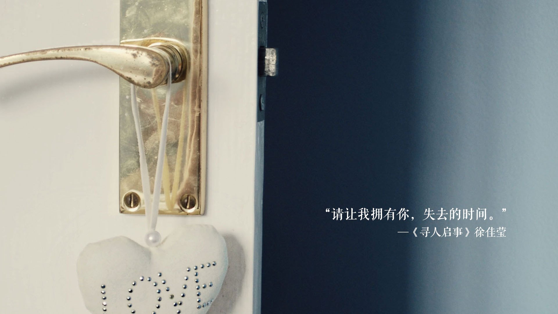 九游下载官网-_星空中的瑜伽大会：在宇宙之下放松身心_，星空瑜伽馆