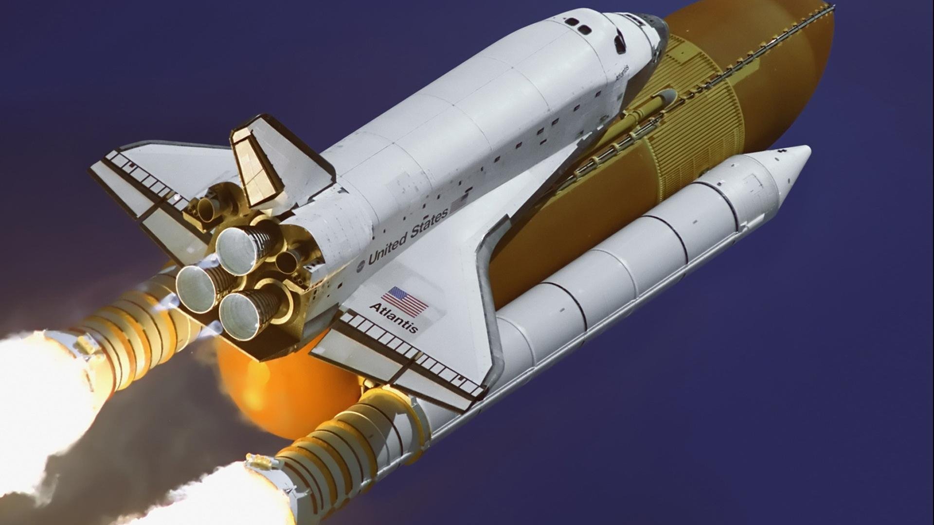 国内外媒体关注，中超带火全民足球热潮，中超专用足球