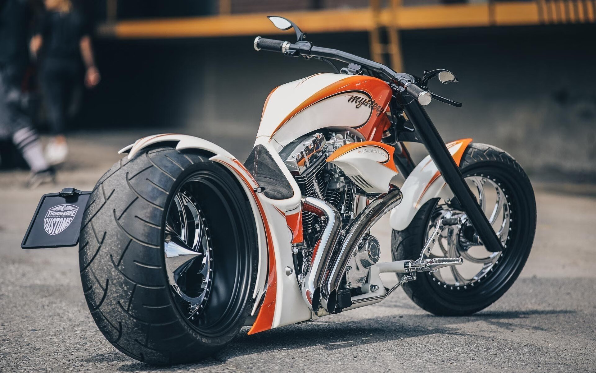 车手拼尽全力的终极冲刺,车手的视频