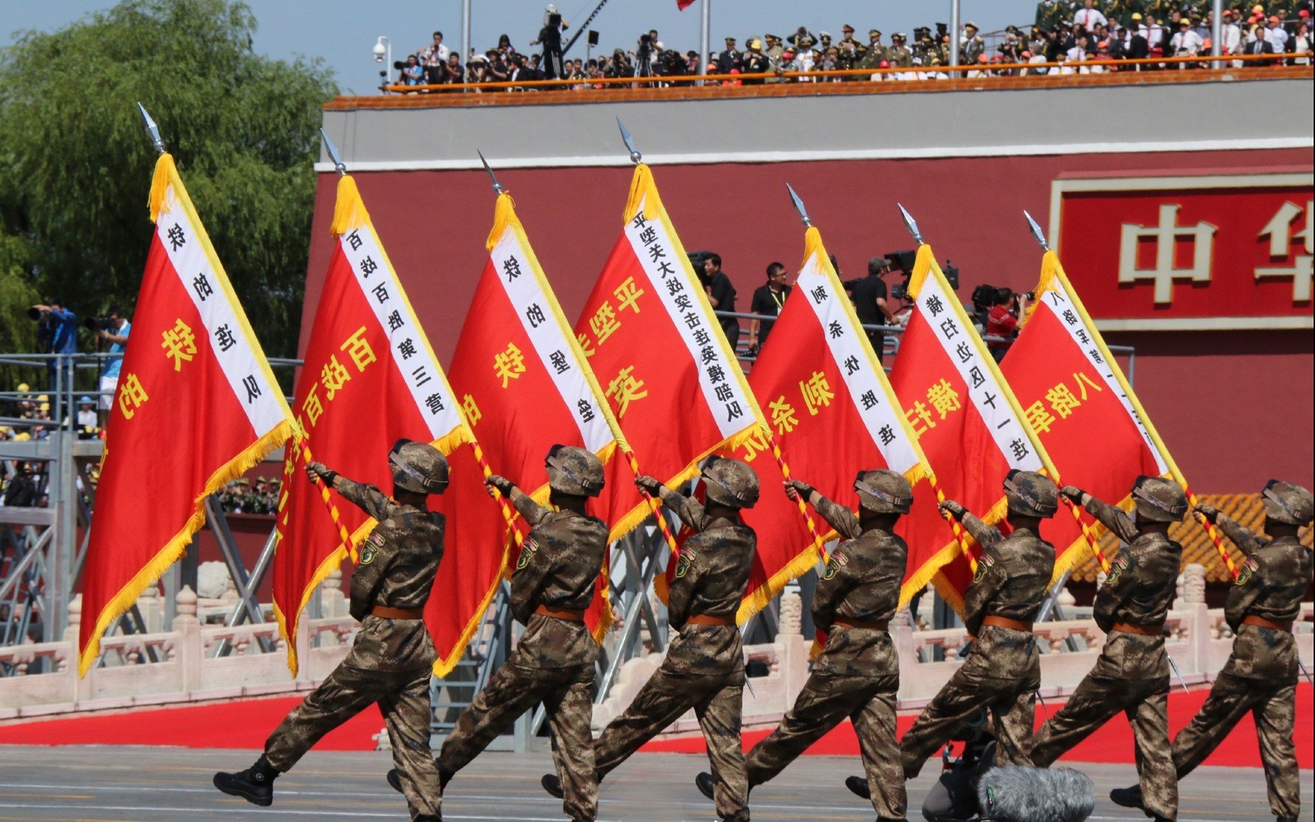 Jiu You-利兹联主场失利，连战连败令球迷担忧，利兹联集锦