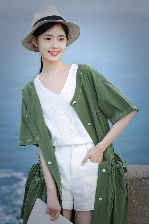 九游下载官网-尼斯主场惜败，法甲卫冕梦或将破灭，尼斯主客场球衣