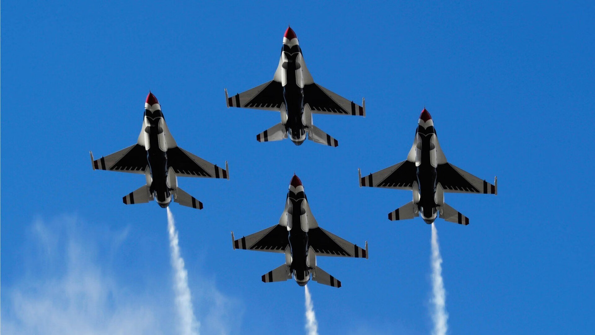 九游娱乐中心-球队磨合期是否被外界放大解读，篮球磨合期