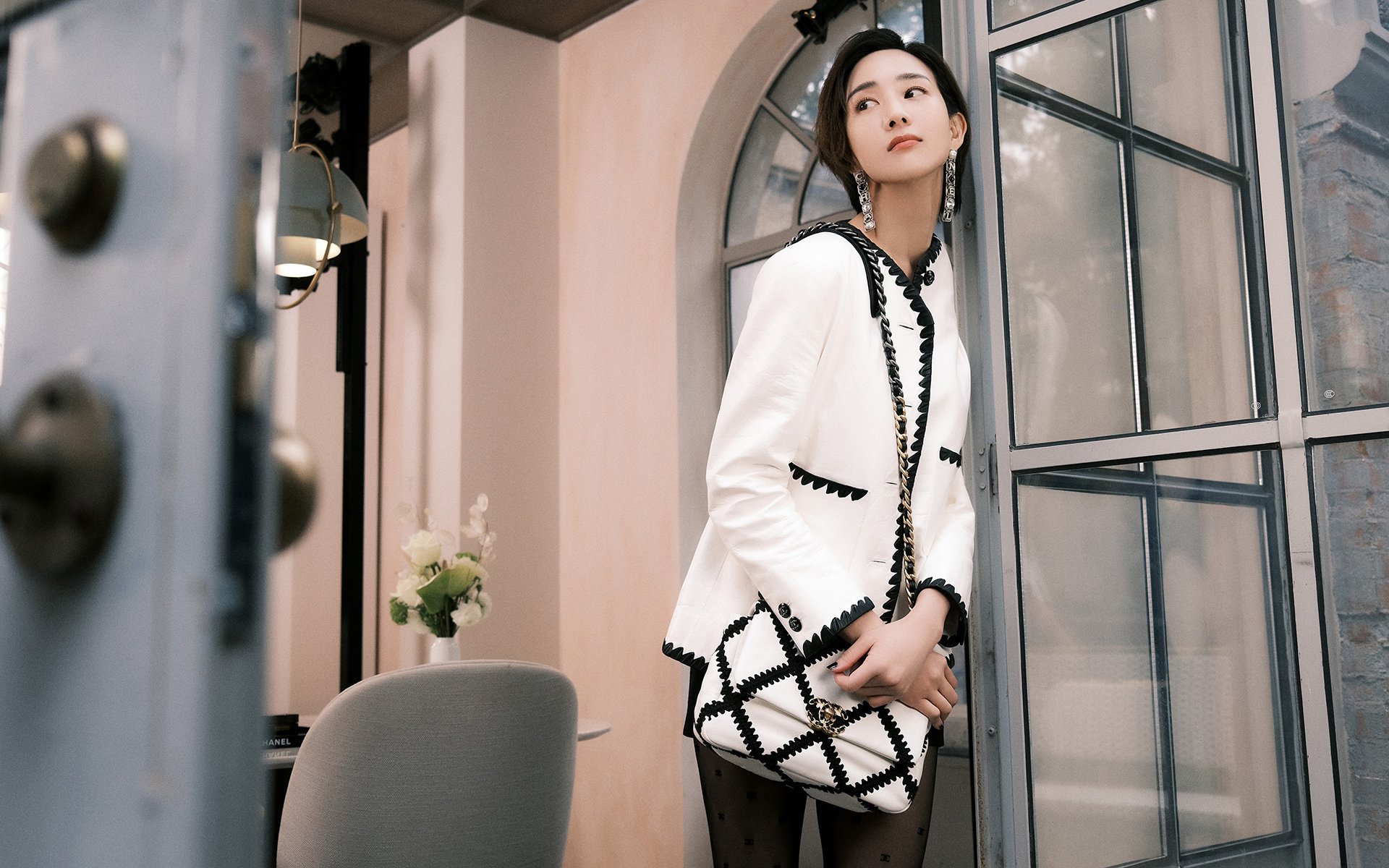 篮网内部赛表现火爆主帅频频鼓掌,篮网内线被打爆